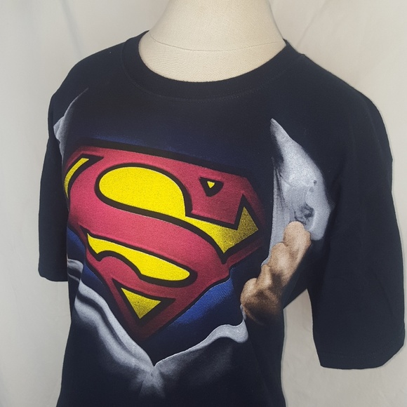 DC Comics Other - *BOGO Official DC Comics Large T Shirt Superman